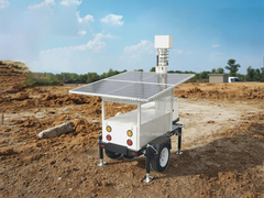 Instalacja warsztatowa przyczepy solarnej CCTV