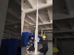 maszt teleskopowy do przyczepy z kamerą solarną